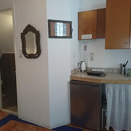 Hera Apartment *