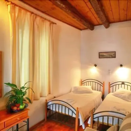 Hera Apartmán *